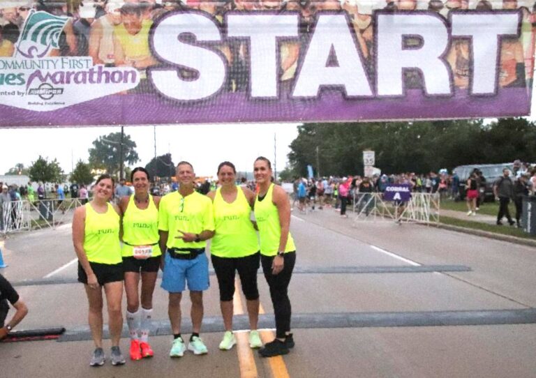 Fox Cities Marathon OSMS running team at the start line.